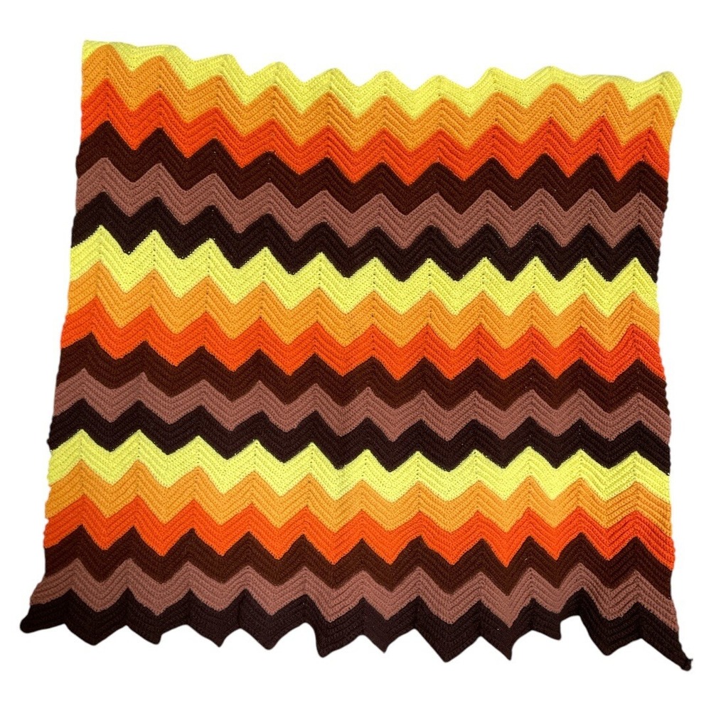 Vintage‎ MCM Crochet Afghan Lap Blanket Chevron Zig Zag Handmade Granny Cottage